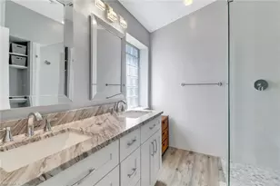 1059 Jardin Dr, Naples, FL 34104 - Photo 15