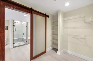529 Bay Villas Ln, Naples, FL 34108 - Photo 11