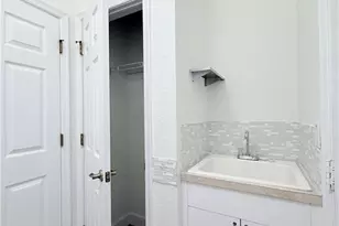 7903 Founders Cir, Naples, FL 34104 - Photo 31