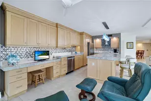 4041 Gulf Shore Blvd N, Naples, FL 34103 - Photo 11