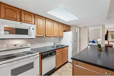 248 Palm Dr #5, Naples, FL 34112 - Photo 9
