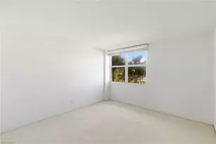 2121 Gulf Shore Blvd N, Naples, FL 34102 - Photo 19