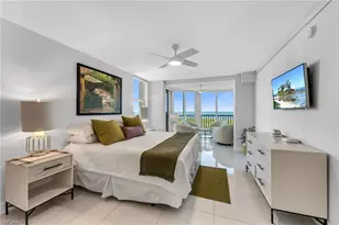 6585 Nicholas Blvd, Naples, FL 34108 - Photo 5