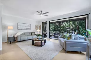 6520 Valen Way, Naples, FL 34108 - Photo 7