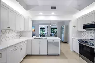 6520 Valen Way, Naples, FL 34108 - Photo 15