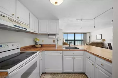 26300 Hickory Blvd #503, Bonita Springs, FL 34134 - Photo 21