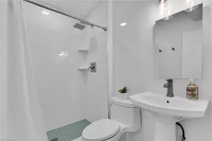 2048 Holiday Ln, Naples, FL 34104 - Photo 15