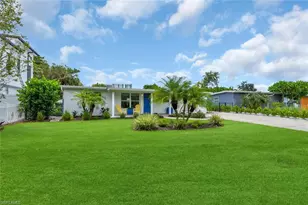 2048 Holiday Ln, Naples, FL 34104 - Photo 3