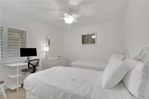1025 Foxfire Ln, Naples, FL 34104 - Photo 19