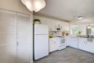 228 Belina Dr, Naples, FL 34104 - Photo 7