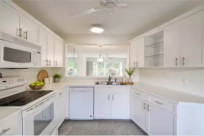 228 Belina Dr #5-605, Naples, FL 34104 - Photo 3