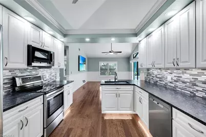 520 Raven Way, Naples, FL 34110 - Photo 11
