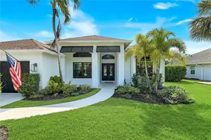 520 Raven Way, Naples, FL 34110 - Photo 3