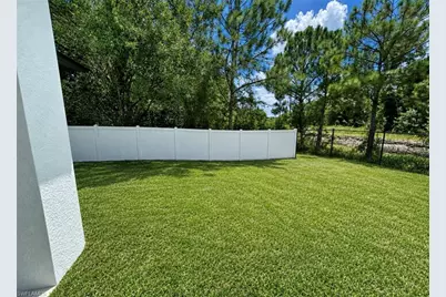 766 Chemstrand St E, Lehigh Acres, FL 33974 - Photo 19
