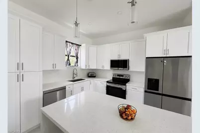 766 Chemstrand St E, Lehigh Acres, FL 33974 - Photo 5