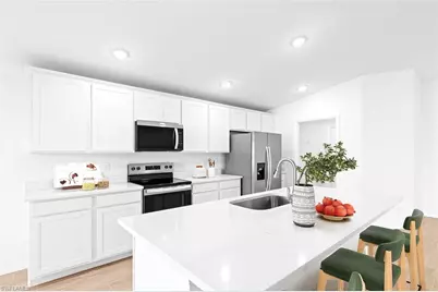 1424 NE 9th Pl, Cape Coral, FL 33909 - Photo 5