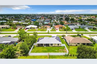 2129 Viscaya Pkwy, Cape Coral, FL 33990 - Photo 29
