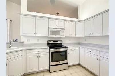 2129 Viscaya Pkwy, Cape Coral, FL 33990 - Photo 11
