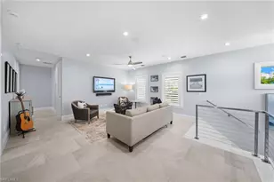 665 10th St N, Naples, FL 34102 - Photo 23