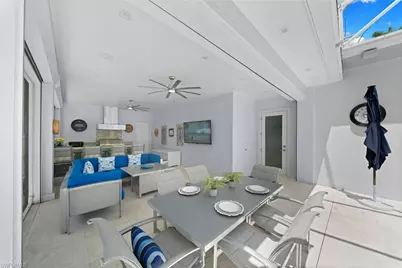 665 10th St N, Naples, FL 34102 - Photo 35