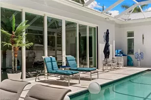 665 10th St N, Naples, FL 34102 - Photo 21