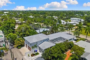 665 10th St N, Naples, FL 34102 - Photo 45