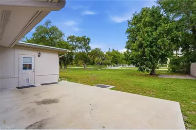 55 Aqua Ln, North Fort Myers, FL 33903 - Photo 25