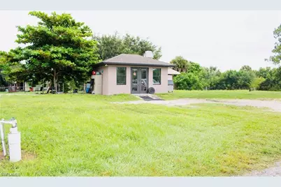 3210 22nd Ave NE, Naples, FL 34120 - Photo 5