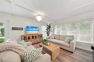 280 4th St S, Naples, FL 34102 - Photo 5
