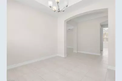 16382 Barclay Ct, Naples, FL 34110 - Photo 7