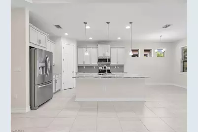 16382 Barclay Ct, Naples, FL 34110 - Photo 13