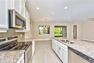 16354 Barclay Ct, Naples, FL 34110 - Photo 9