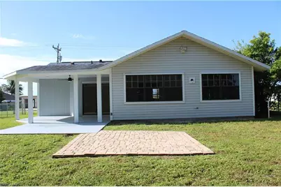 1905 NE 6th St, Cape Coral, FL 33909 - Photo 9
