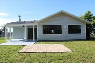 1905 NE 6th St, Cape Coral, FL 33909 - Photo 9