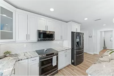 737 91st Ave N, Naples, FL 34108 - Photo 11