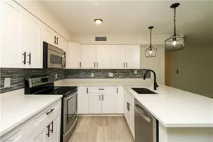 129 Forest Lakes Blvd, Naples, FL 34105 - Photo 3