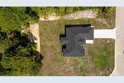 1015 Bagget St E, Lehigh Acres, FL 33974 - Photo 49
