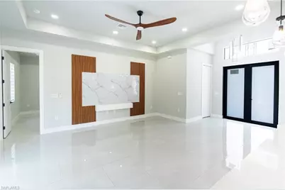 1015 Bagget St E, Lehigh Acres, FL 33974 - Photo 15