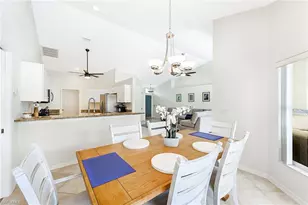589 Lambton Ln, Naples, FL 34104 - Photo 9