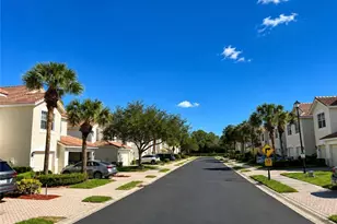 912 Hampton Cir, Naples, FL 34105 - Photo 17