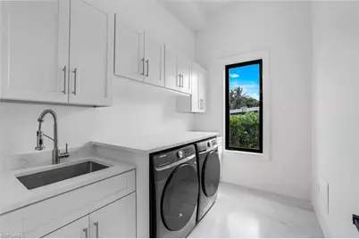 1248 13th Ave N, Naples, FL 34102 - Photo 31