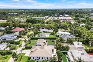 1248 13th Ave N, Naples, FL 34102 - Photo 3