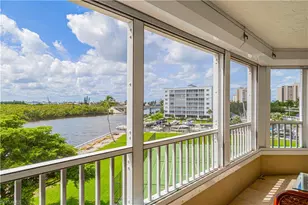 25 Bluebill Ave, Naples, FL 34108 - Photo 27