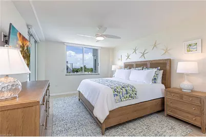 25 Bluebill Ave #301, Naples, FL 34108 - Photo 15