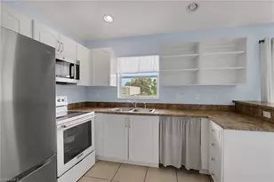 3890 68th Ave NE, Naples, FL 34120 - Photo 9