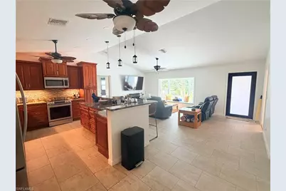 6505 Fawn Ln, Naples, FL 34120 - Photo 5