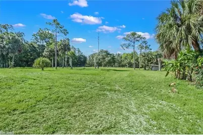 6505 Fawn Ln, Naples, FL 34120 - Photo 13