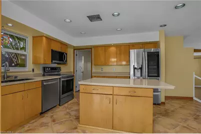27265 High Seas Ln, Bonita Springs, FL 34135 - Photo 13