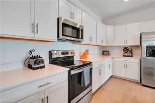 2301 Avocado Ln, Naples, FL 34120 - Photo 13