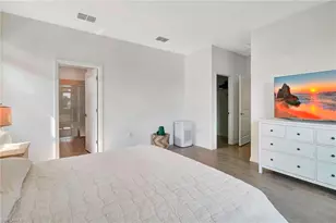 2301 Avocado Ln, Naples, FL 34120 - Photo 23